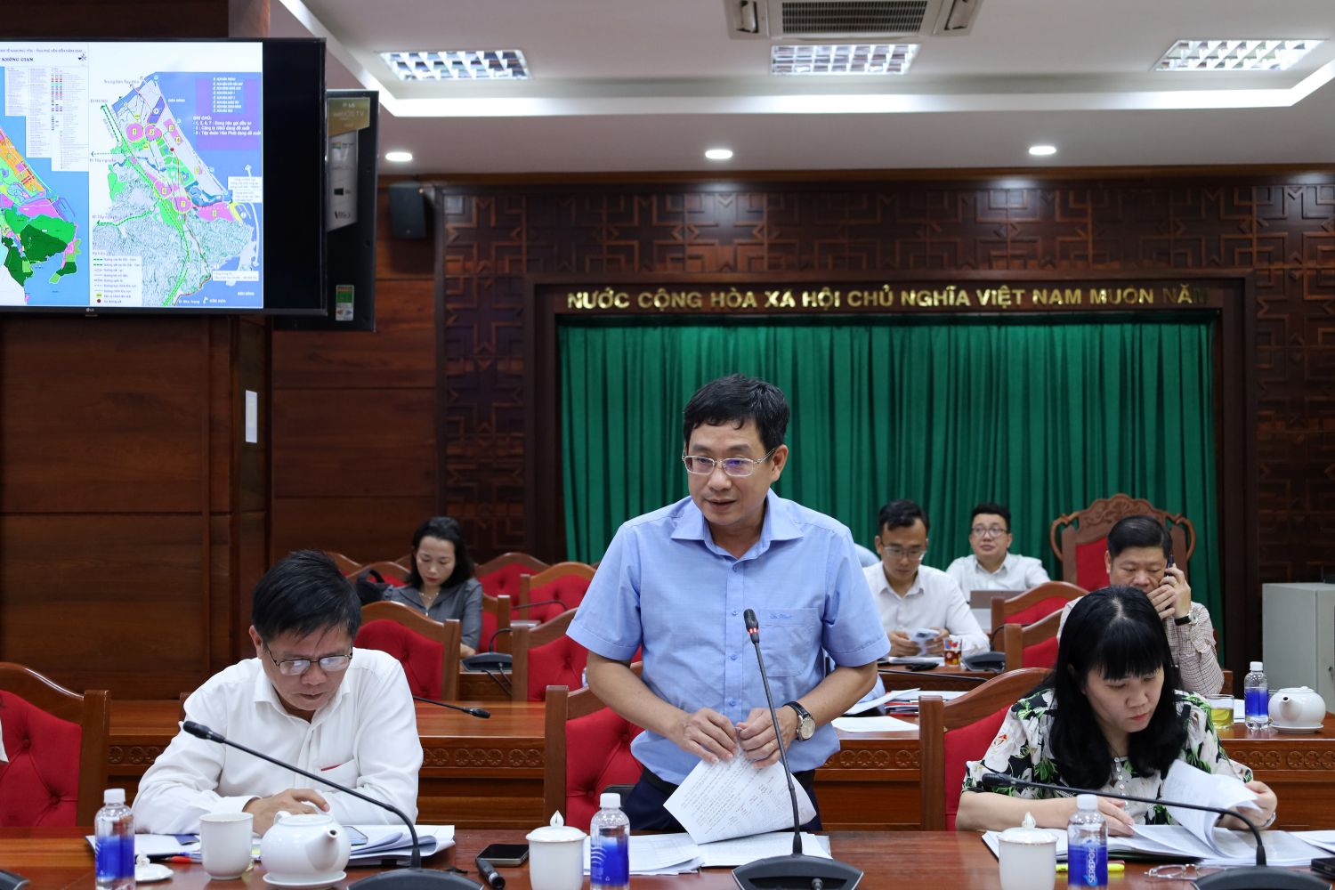 Trưởng Ban QLKT Nam Phú Yên Huỳnh Lữ Tân báo cáo quy hoạch -Smxmwub1